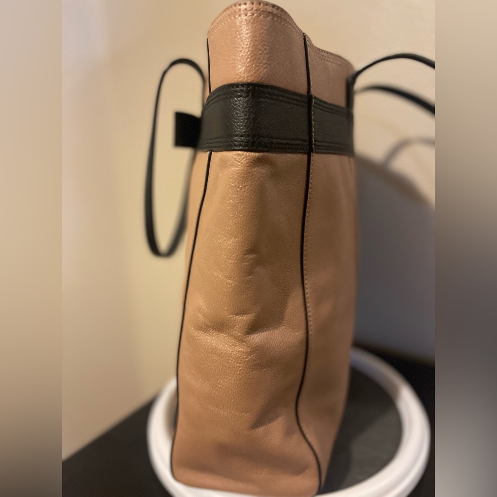 Kate Spade Dune & Black Leather Tote - Picture 5 of 11